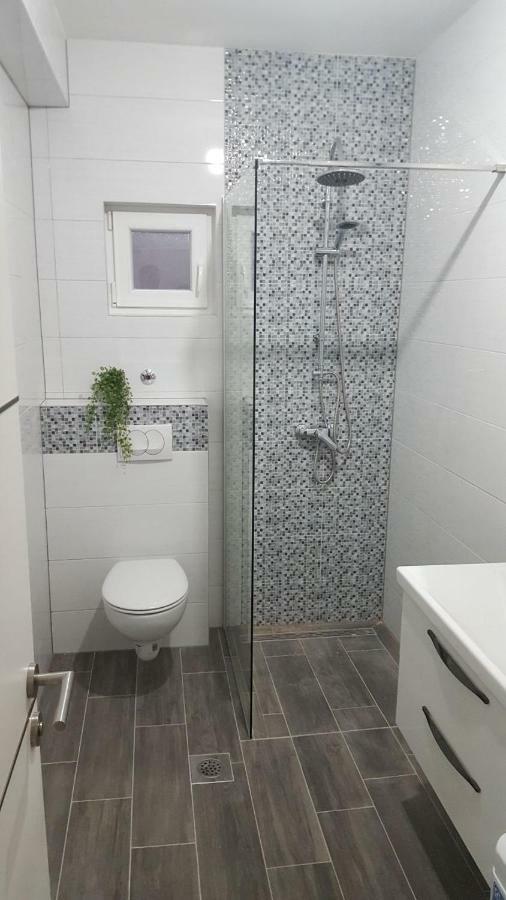 Apartmani Zana Okrug Gornji Exterior foto